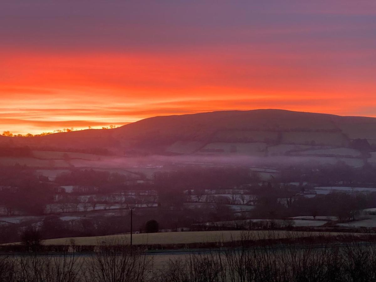 Cae'R Beili Villa Llandovery Luaran gambar